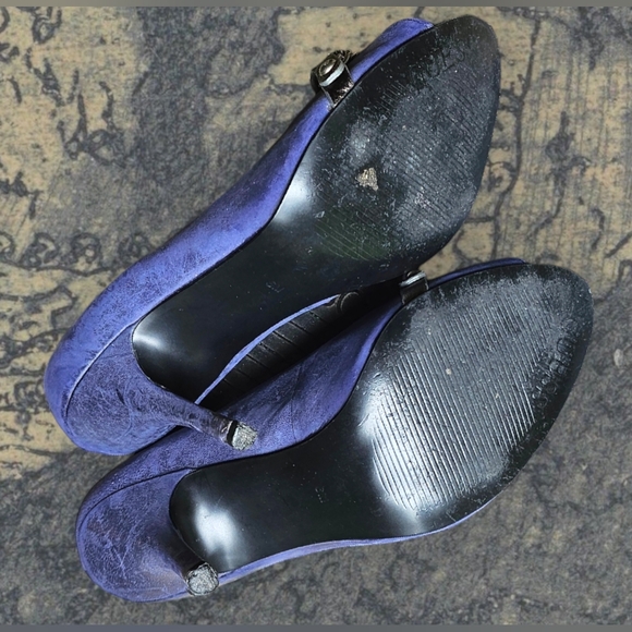 Guess Peep Toe Periwinkle Blue Leather Pumps Size 6 - Picture 7 of 7